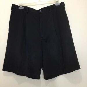 Nike Golf Shorts Men’s Size 40 Black Pleated